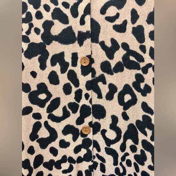 ♈️Chris & Carol brand Animal print Tunic long sleeves with elbow patches🟢 - Picture 7 of 9